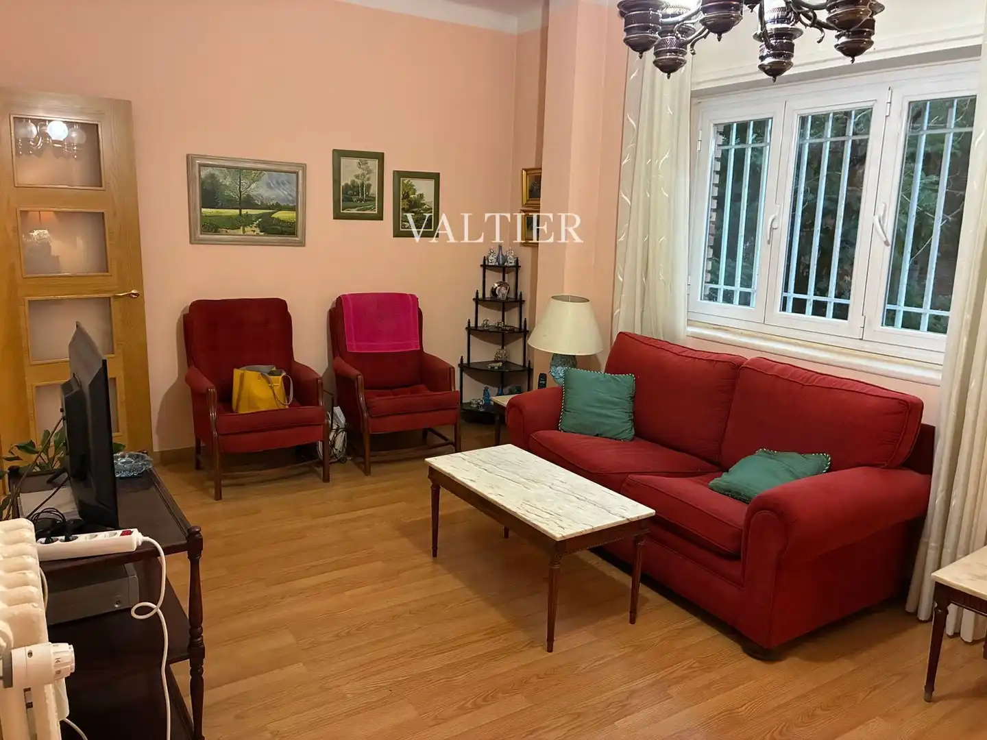 Wohnzimmer von Wohnung zur Miete in Madrid mit Terrasse, Abstellraum und Möbliert