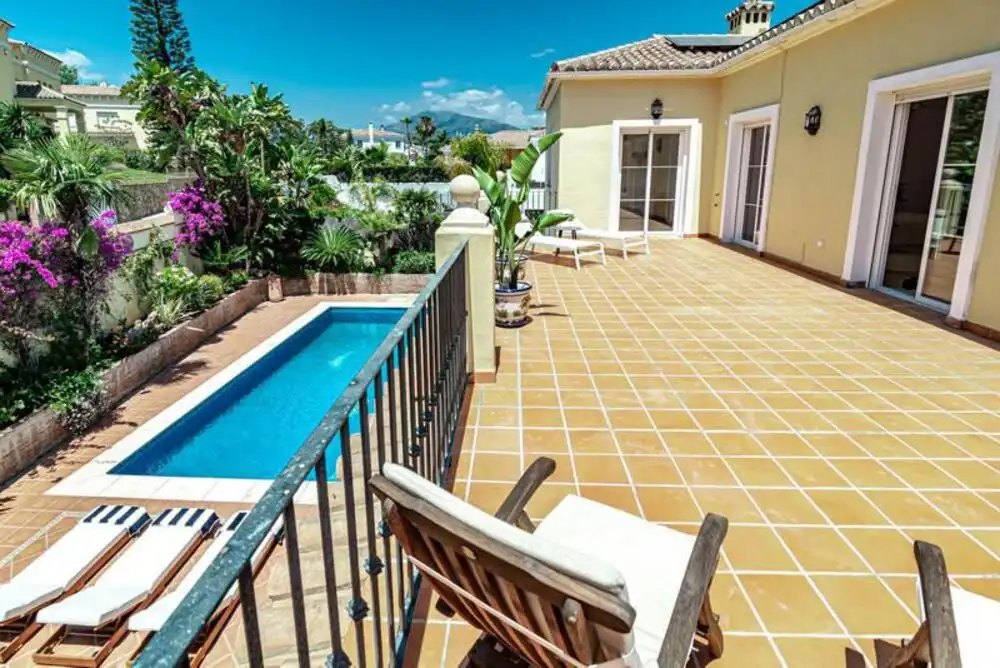 Terrassa de Casa adosada de lloguer en Marbella amb Aire condicionat, Jardí privat i Terrassa