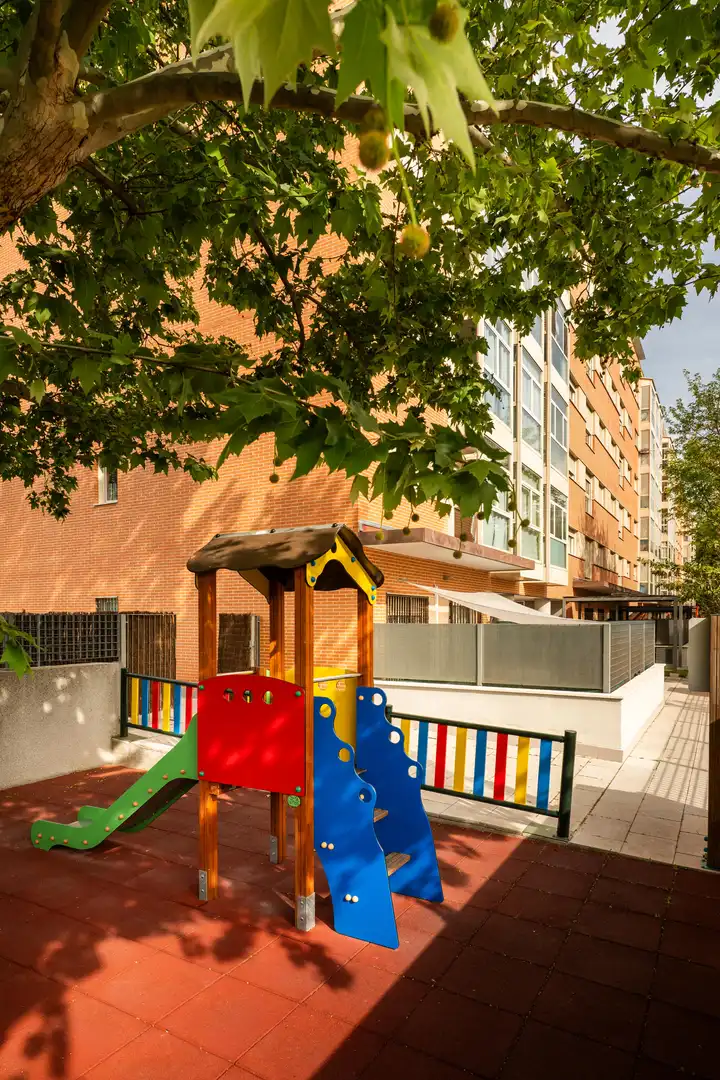 Vista exterior de Pis en venda en Madrid amb Aire condicionat, Terrassa i Traster