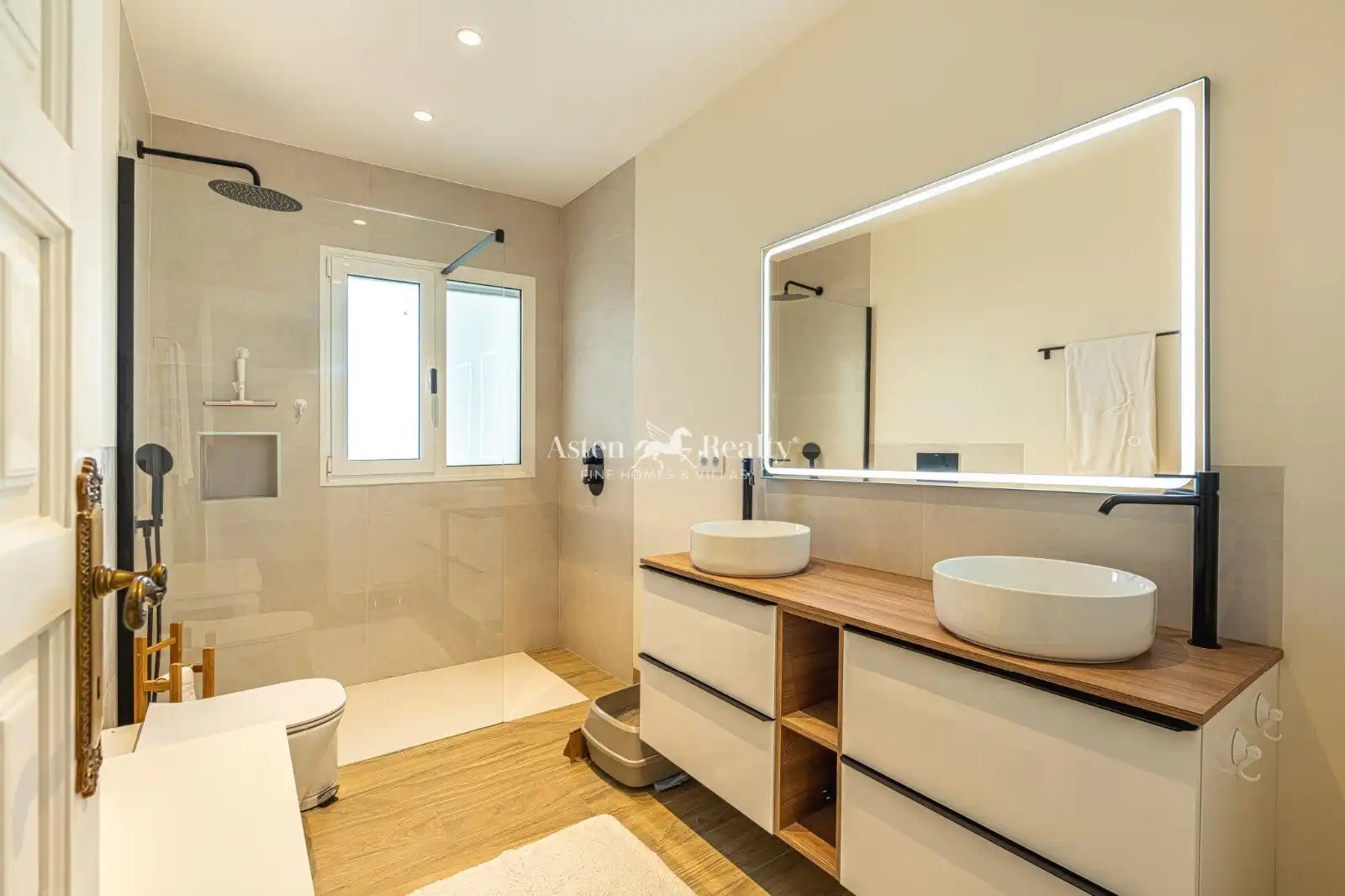 Baño de Casa o chalet en venta en Santiago del Teide con Aire acondicionado, Calefacción y Piscina