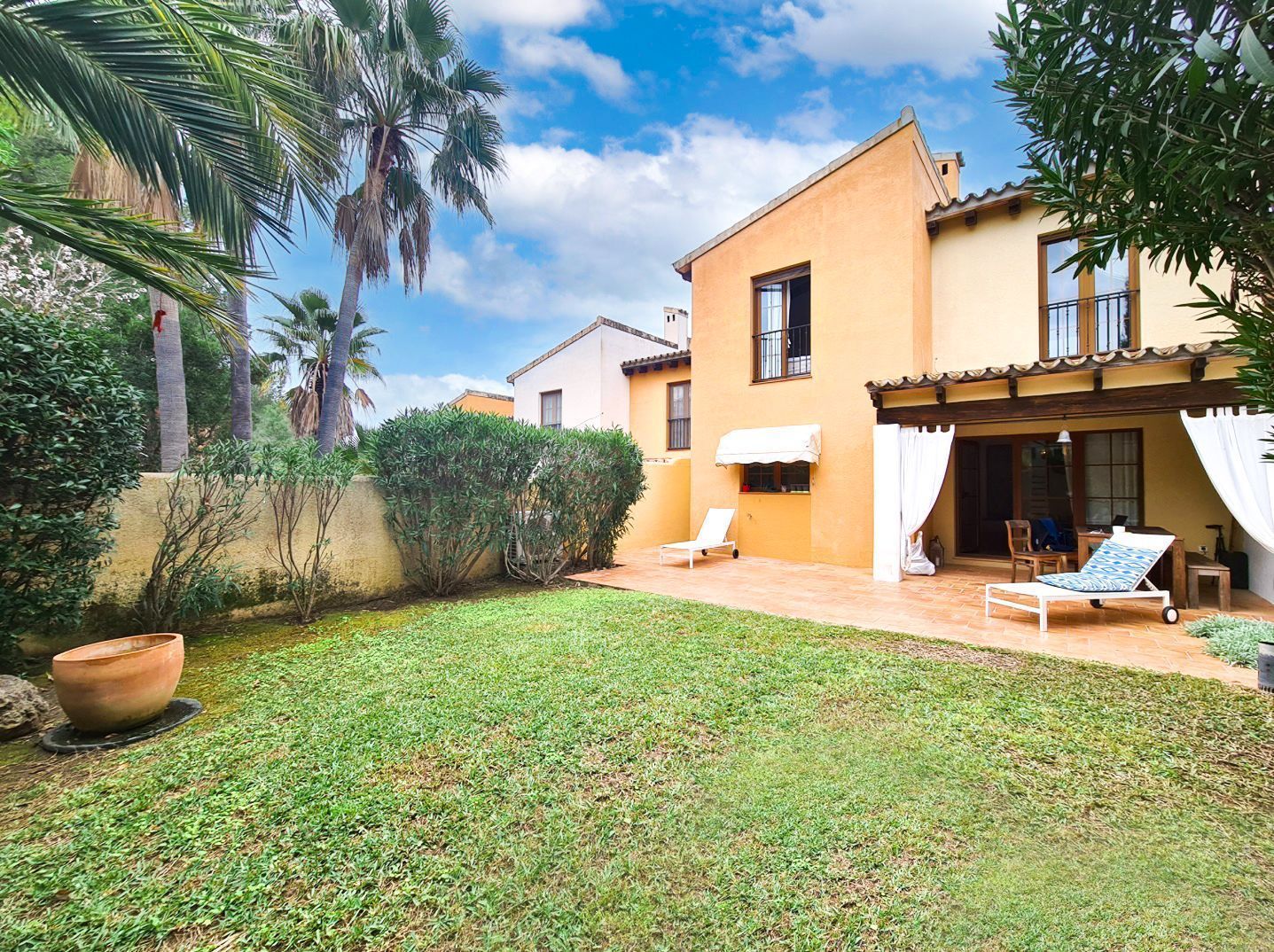 Jardí de Casa adosada en venda en Calvià amb Aire condicionat, Jardí privat i Terrassa