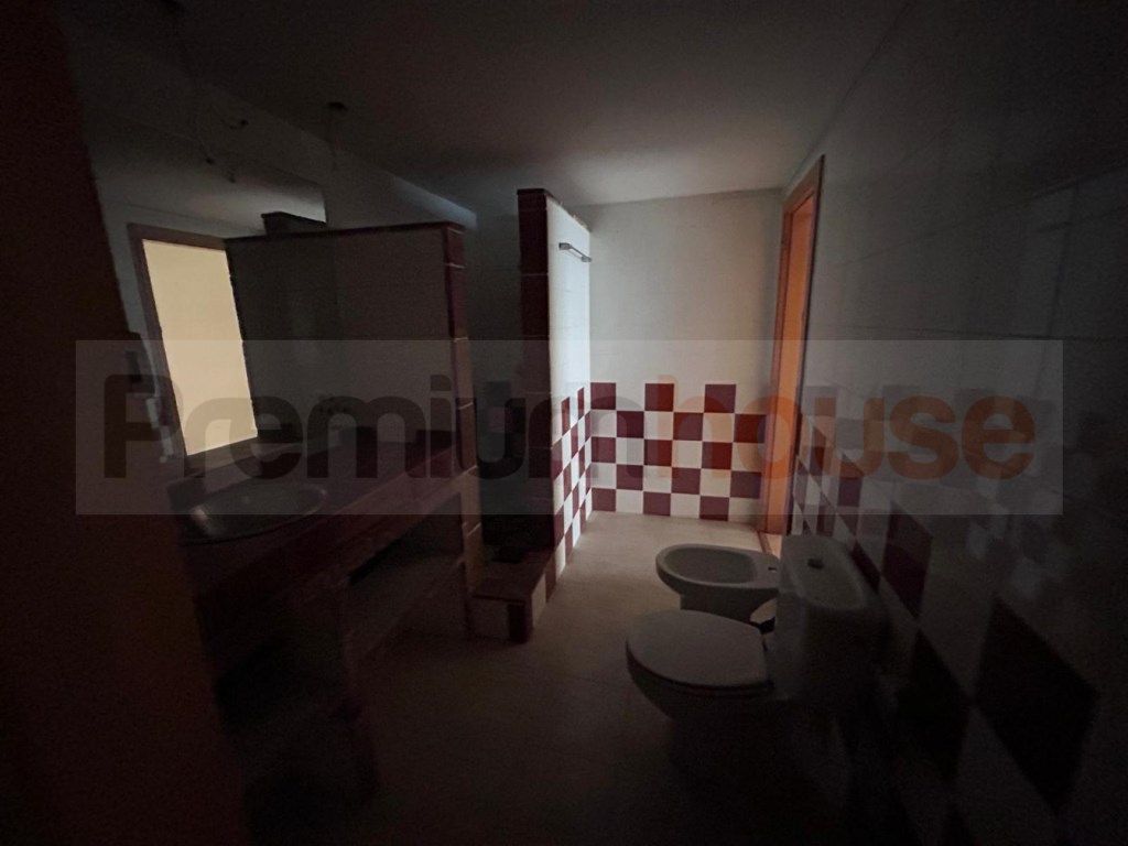Bathroom of Flat for sale in Poboleda  with Private garden