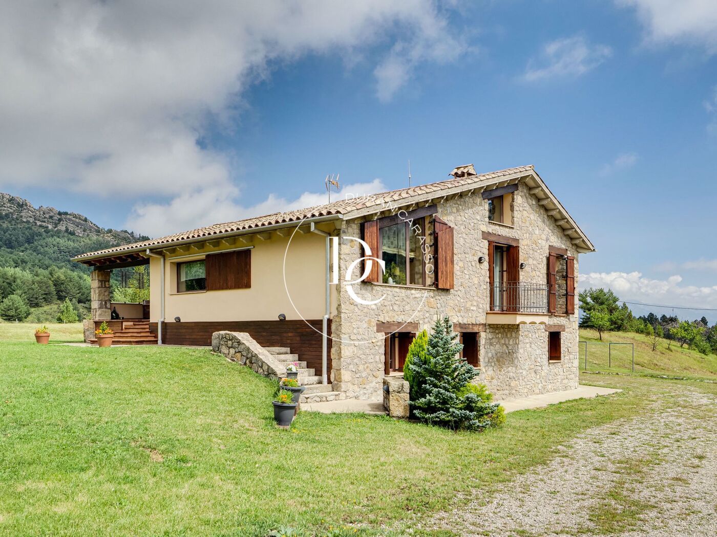Vista exterior de Casa o xalet en venda en Vallcebre amb Calefacció, Jardí privat i Terrassa