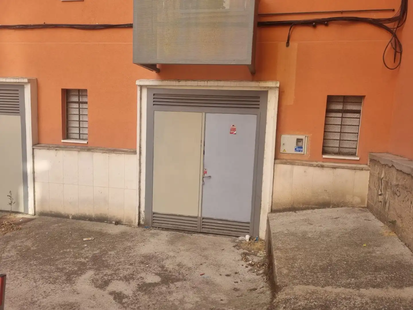 Local comercial en venta en Calle Segovia 24, imagen 2