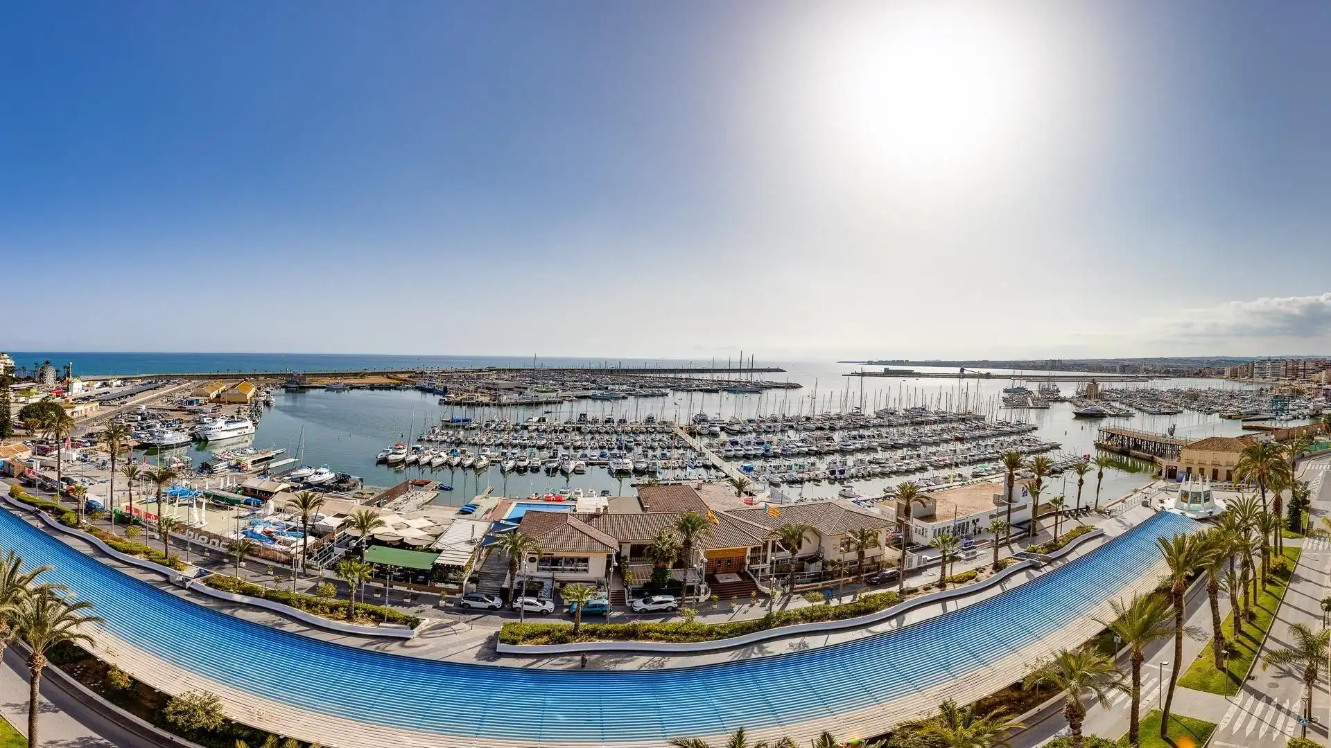 Vista exterior de Casa o chalet de alquiler en Torrevieja con Aire acondicionado, Calefacción y Terraza
