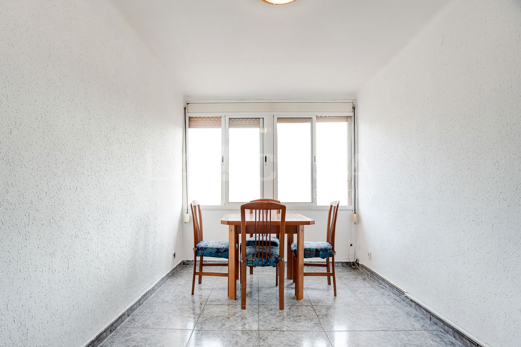 Menjador de Pis en venda en Cornellà de Llobregat