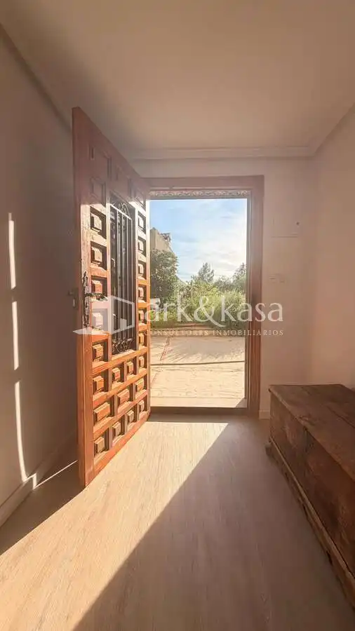 Vista exterior de Casa adosada de lloguer en Ciutat Vella 