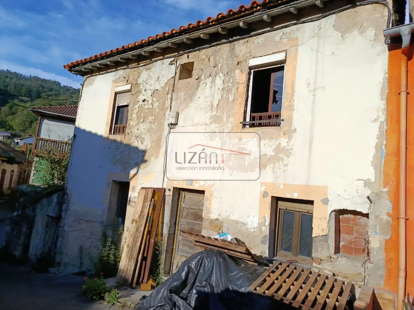 Vista exterior de Casa o xalet en venda en Mieres (Asturias)