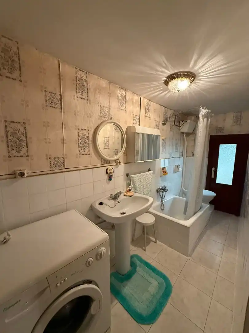 Baño de Casa o chalet en venta en Oviedo  con Jardín privado, Parquet y Trastero