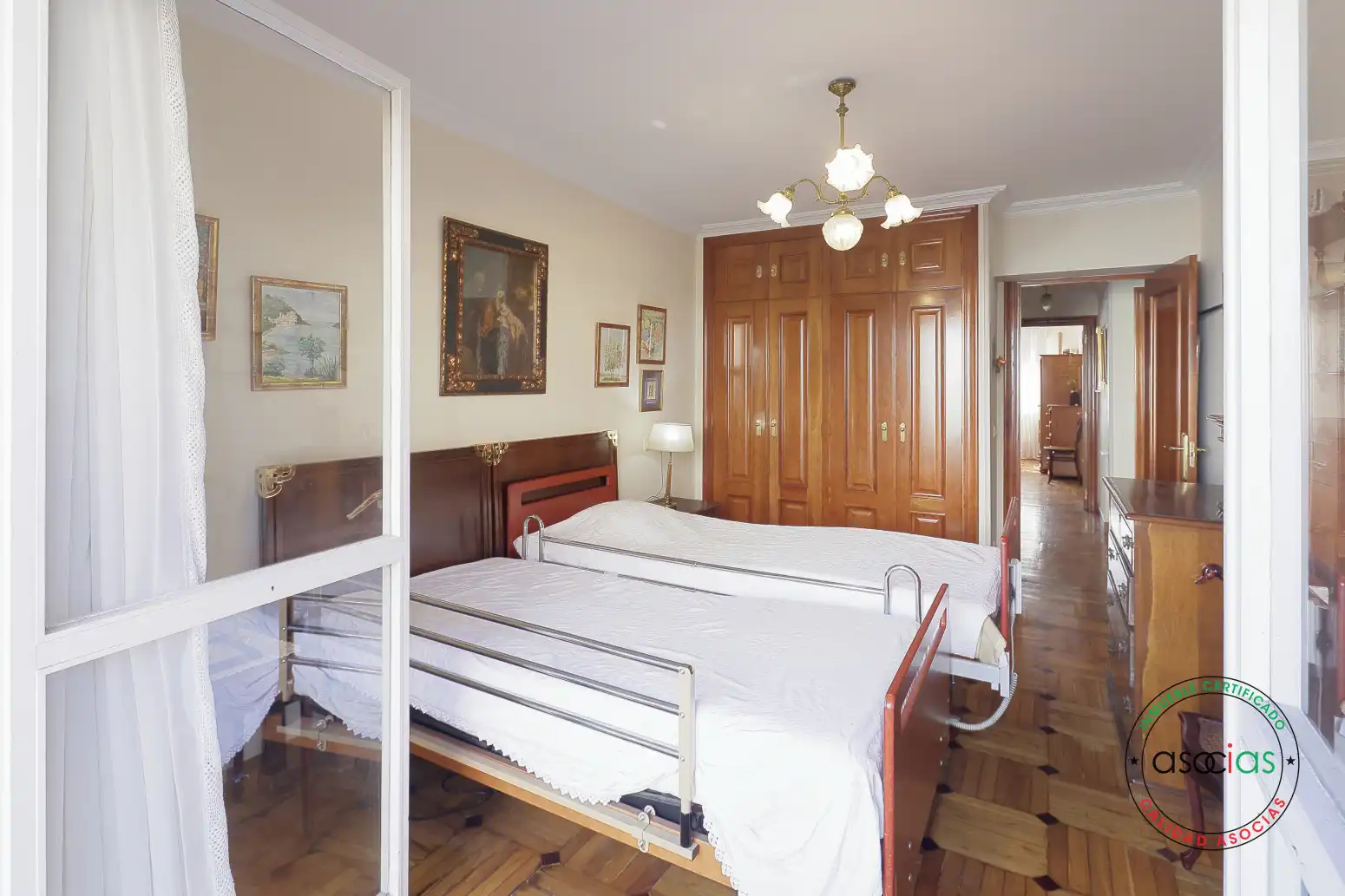 Habitación de Piso en venta en Gijón  con Calefacción, Parquet y Terraza