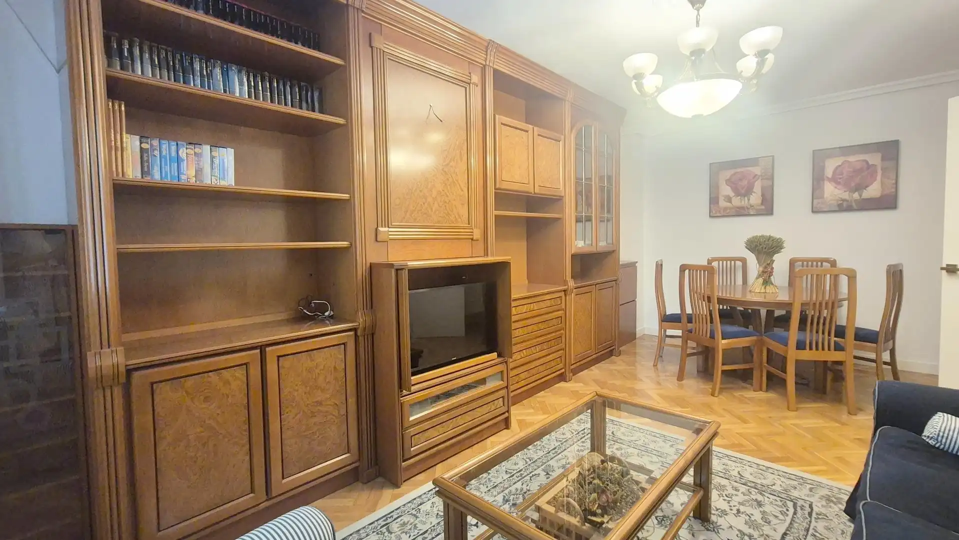 Sala de estar de Piso de alquiler en Salamanca con Calefacción, Parquet y Amueblado