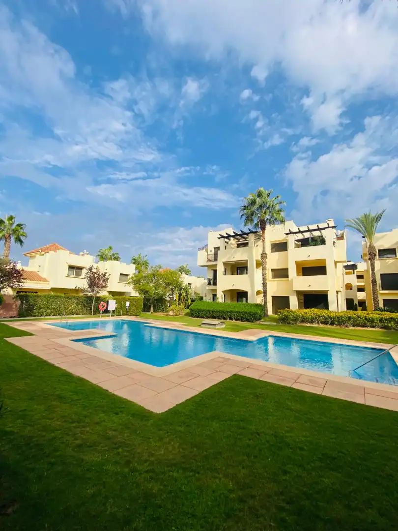 Erdgeschosswohnung mit Pool zum Verkauf in Avenida del Golf 180, imagen 2