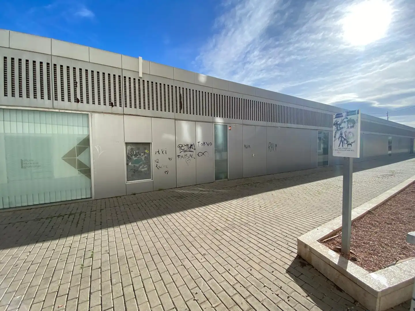 Local comercial en venta en Carrer Nogueres 1, imagen 19