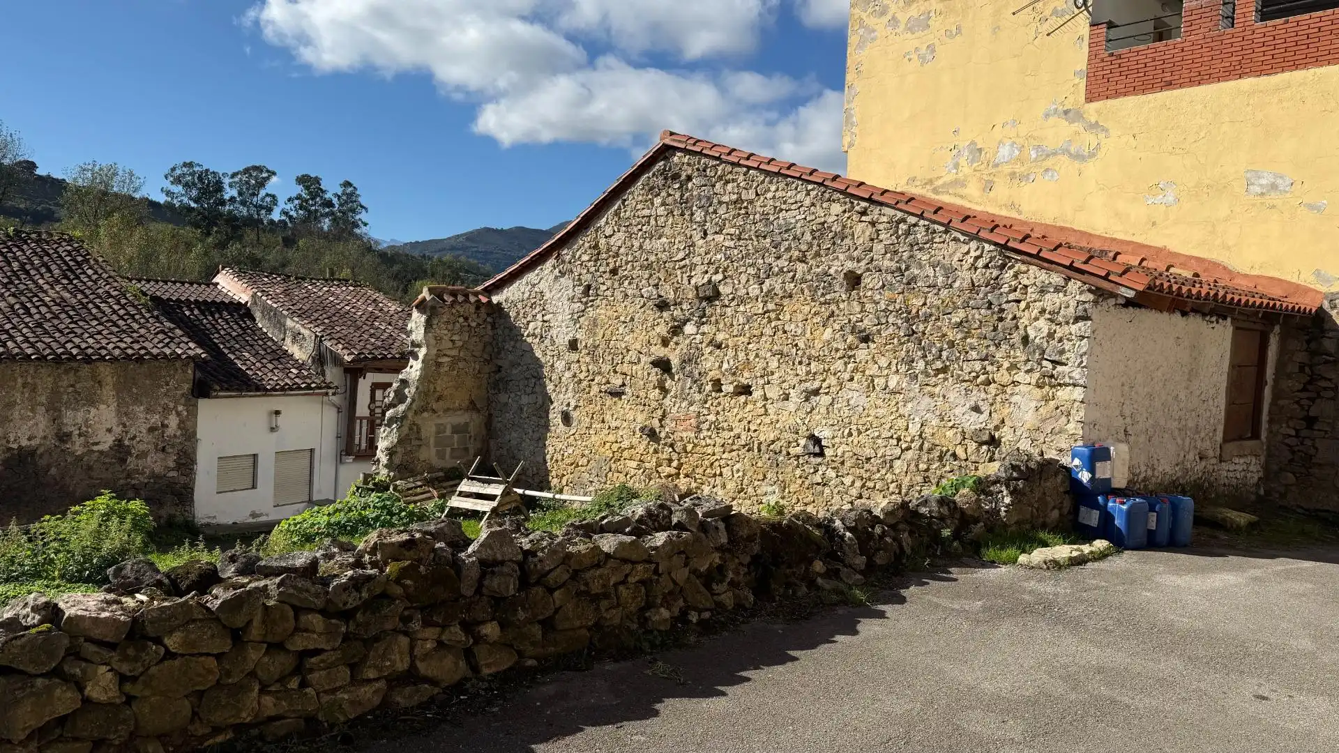 Außenansicht von Residential zum Verkauf in Val de San Vicente 