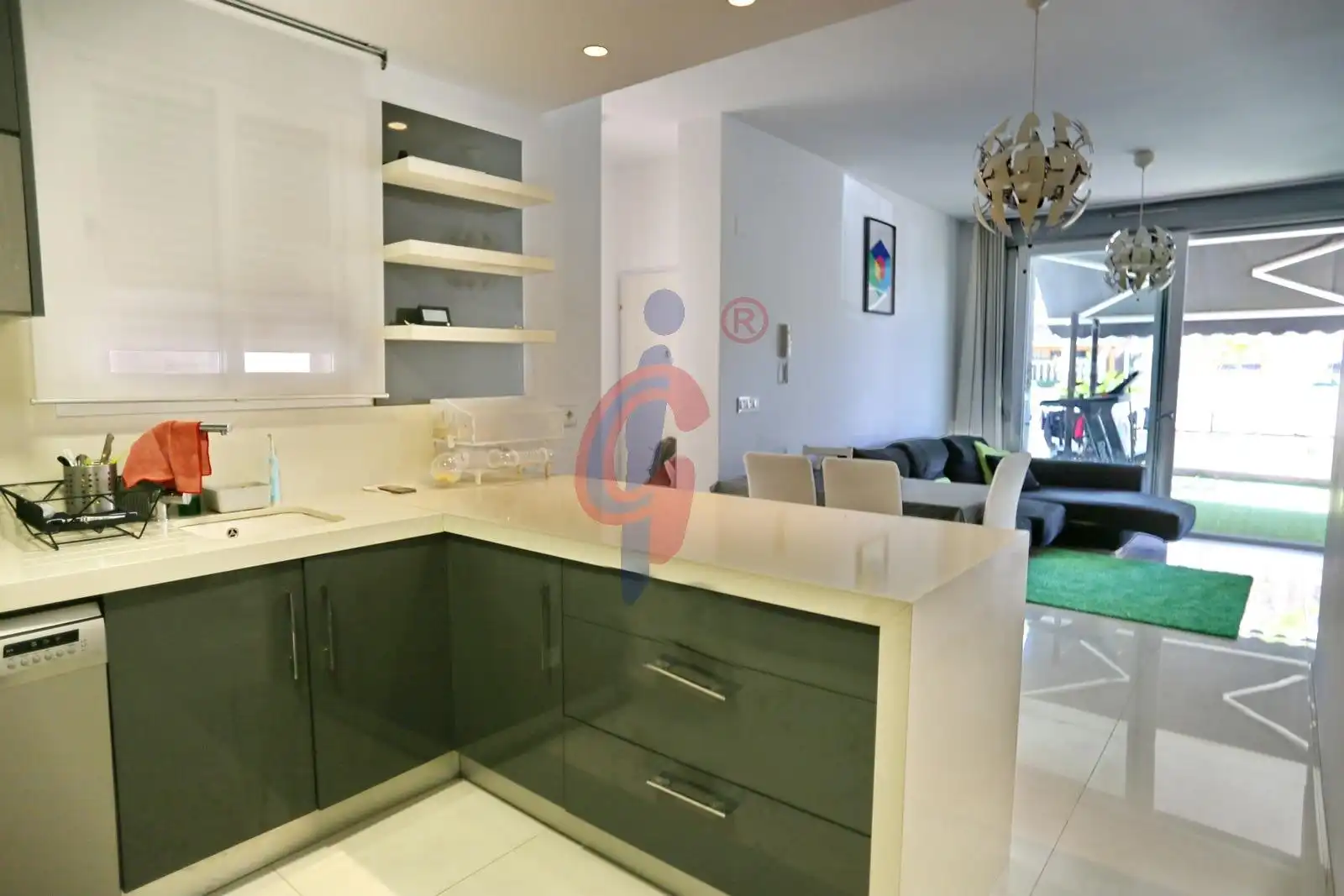 Cocina de Apartamento en venta en Guardamar del Segura con Aire acondicionado, Jardín privado y Terraza