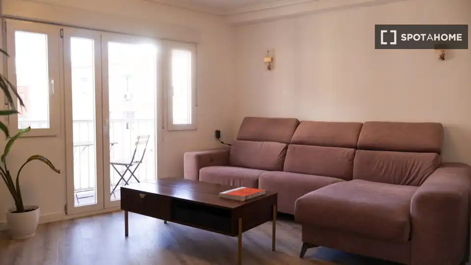 Living room of Flat for rent in Valencia  with Air Conditioner, Heating and Furnished