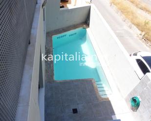 Swimming pool of House or chalet for sale in L'Alcúdia de Crespins  with Air Conditioner, Terrace and Storage room