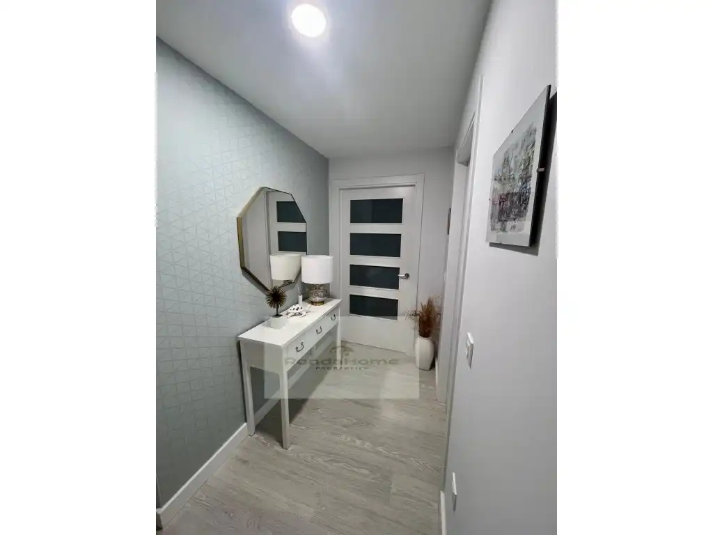 Flat with pool to rent in Avenida Victoria Kent, imagen 4