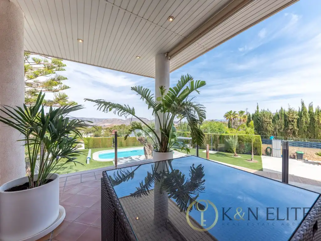Jardín de Casa o chalet en venta en Petrer con Aire acondicionado, Jardín privado y Piscina