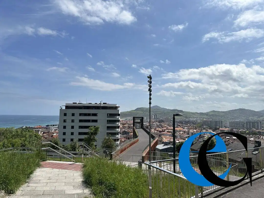 Exterior view of Flat for sale in Zarautz  with Storage room and Furnished