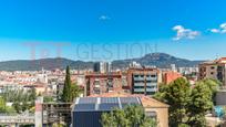 Exterior view of Flat for sale in Terrassa  with Air Conditioner and Balcony