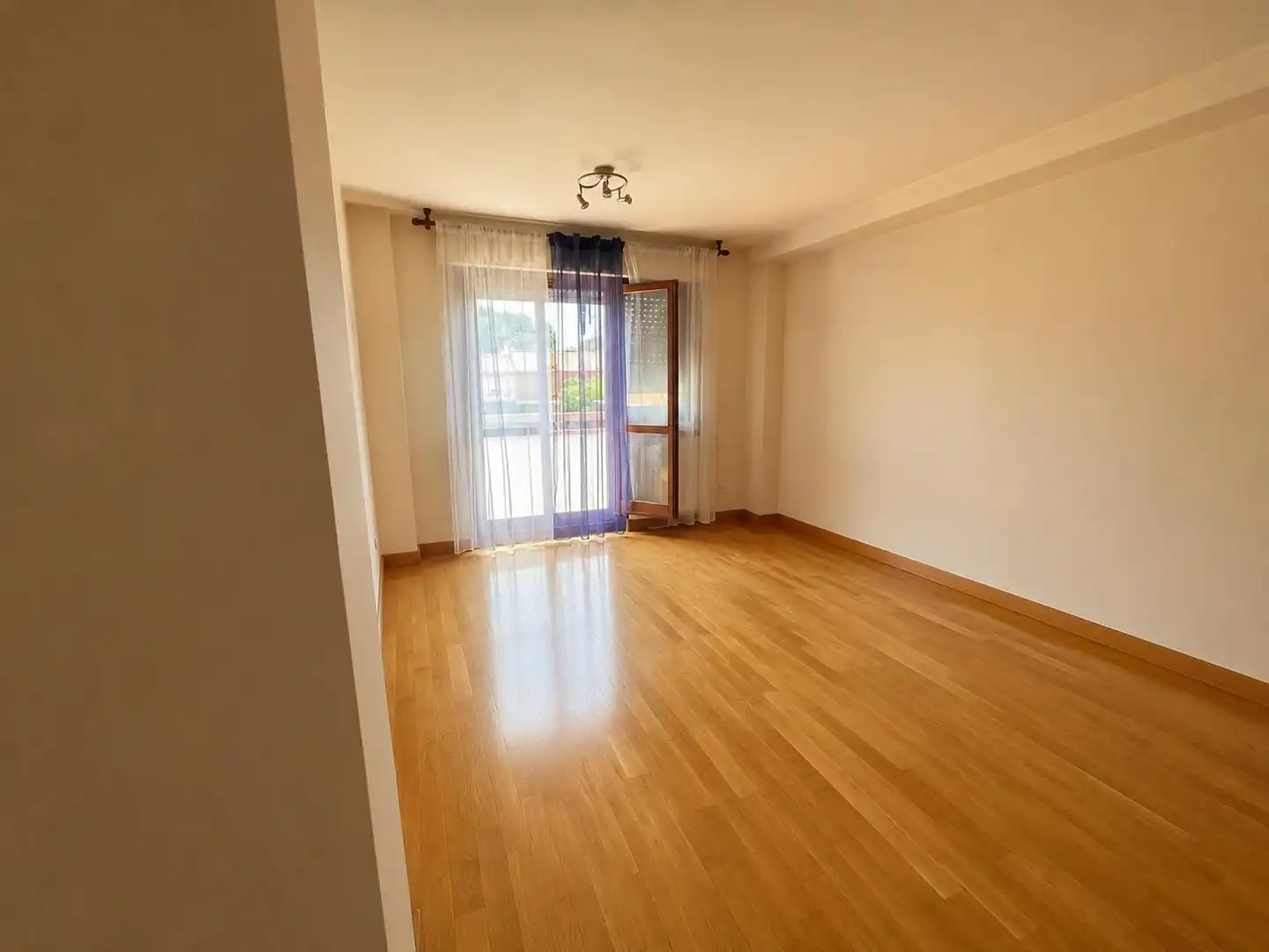 Sala de estar de Piso en venta en La Puebla de Alfindén con Calefacción, Terraza y Trastero