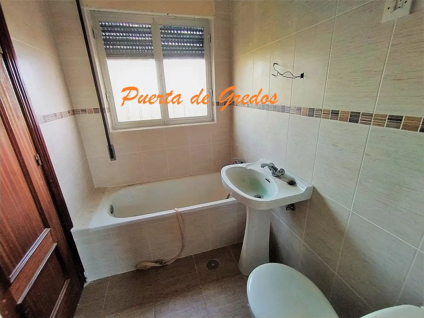 Baño de Apartamento en venta en Solana de Ávila con Terraza y Amueblado