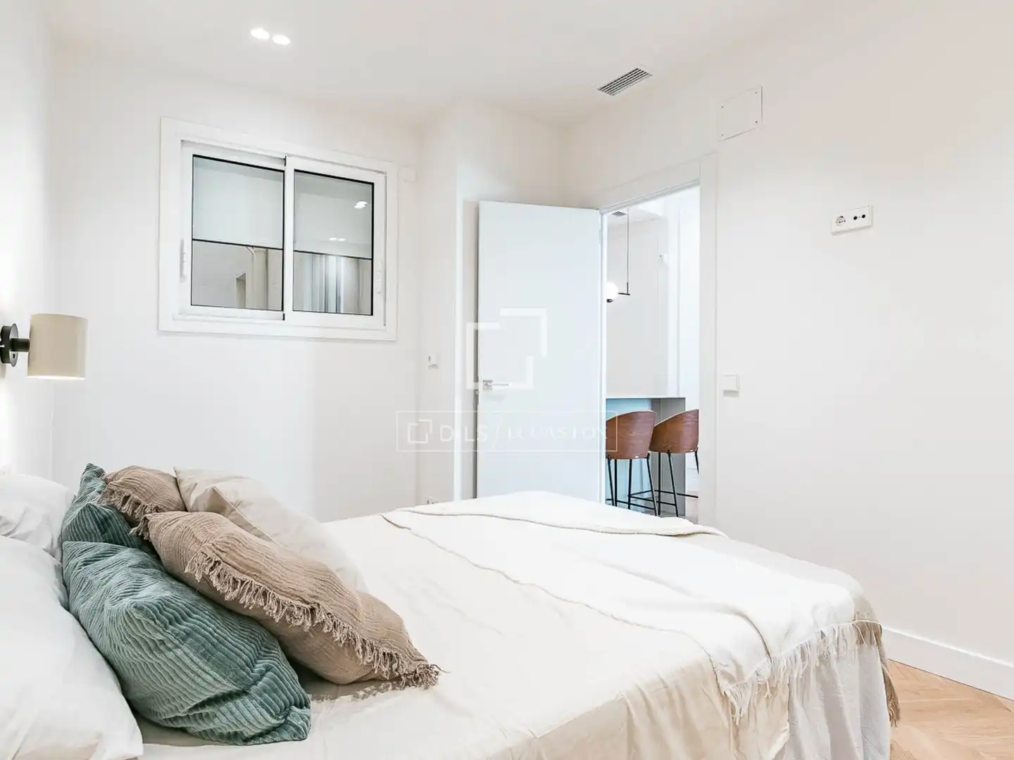 Habitación de Piso en venta en Barcelona con Aire acondicionado, Calefacción y Balcón