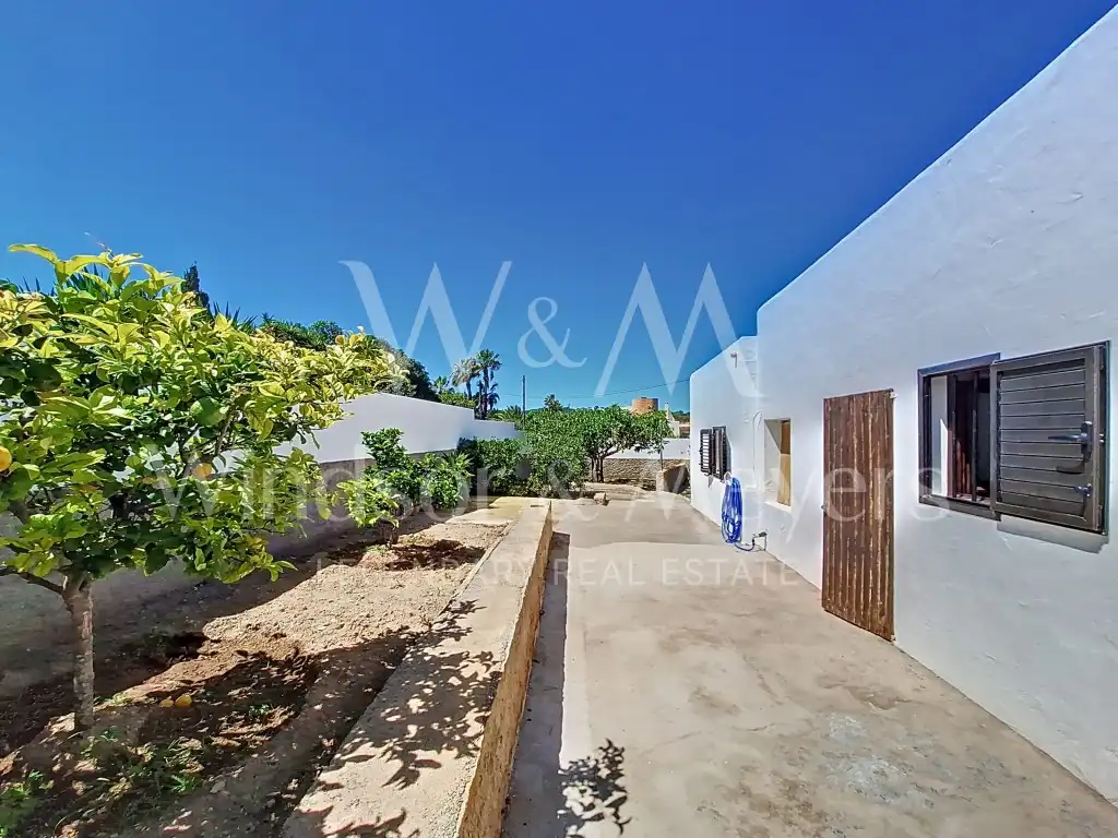 Vista exterior de Finca rústica en venda en Sant Josep de sa Talaia amb Aire condicionat, Terrassa i Traster