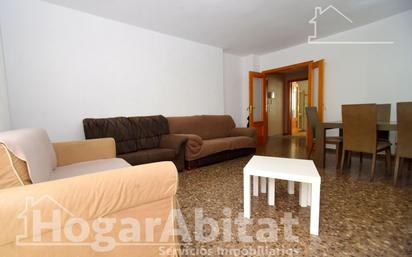 Sala d'estar de Pis en venda en Castellón de la Plana / Castelló de la Plana amb Aire condicionat, Calefacció i Balcó