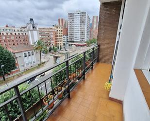 Exterior view of Flat to rent in Bilbao   with Terrace and Balcony