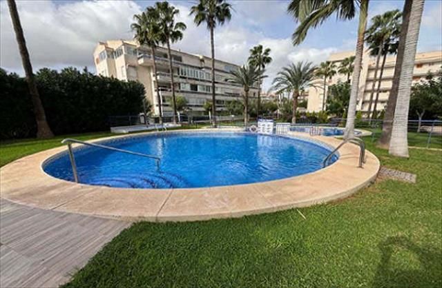 Swimming pool of Flat for sale in L'Alfàs del Pi