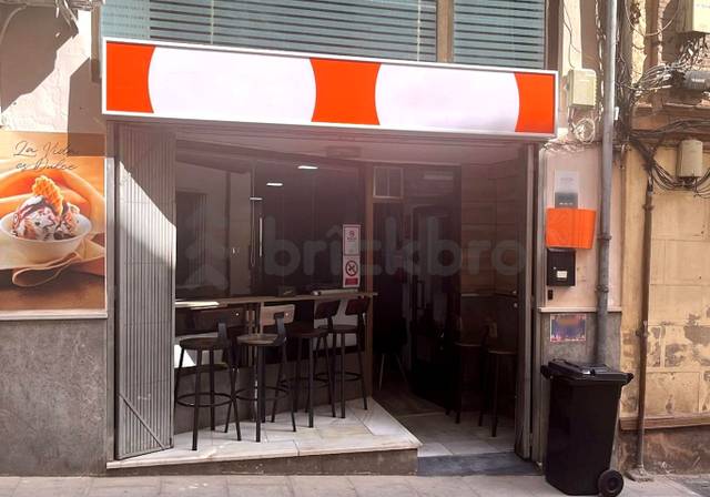 Local comercial en Alquiler en Nueva en Casco Histórico