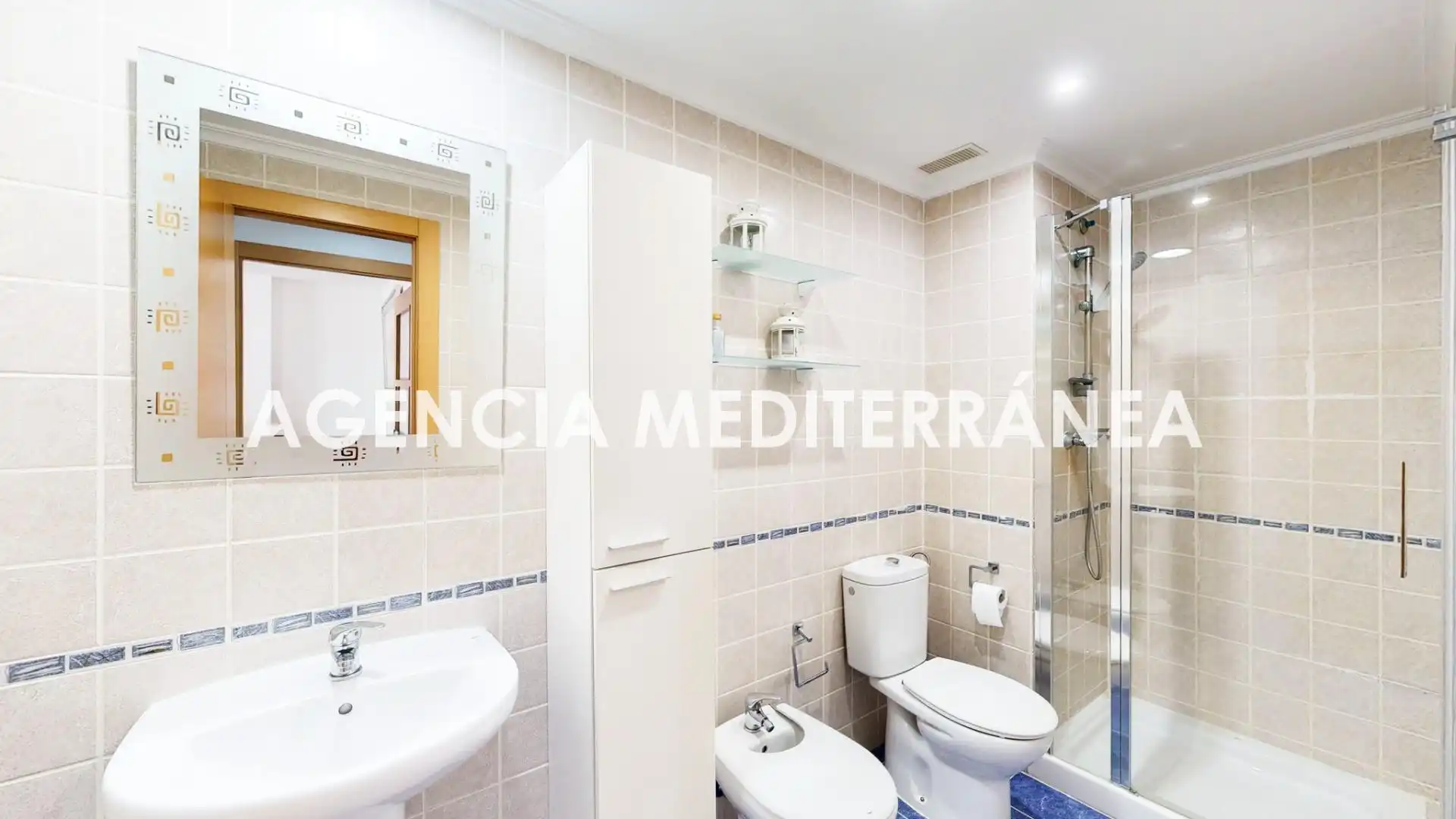 Baño de Piso en venta en Alcàsser con Aire acondicionado, Terraza y Trastero