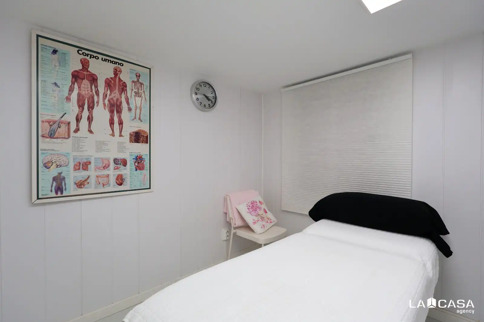 Business premises for transfer in Carrer de Blai, imagen 42