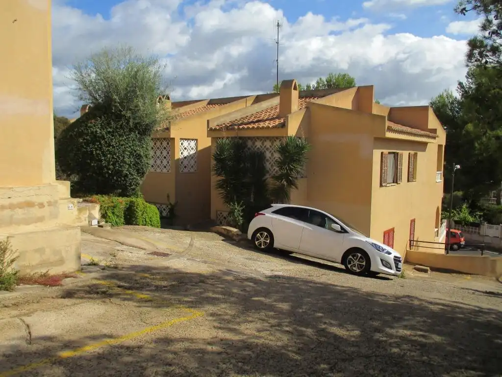 Außenansicht von Garage zum Verkauf in Calvià