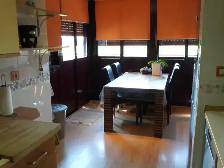 Comedor de Ático de alquiler en  Madrid Capital con Aire acondicionado y Piscina