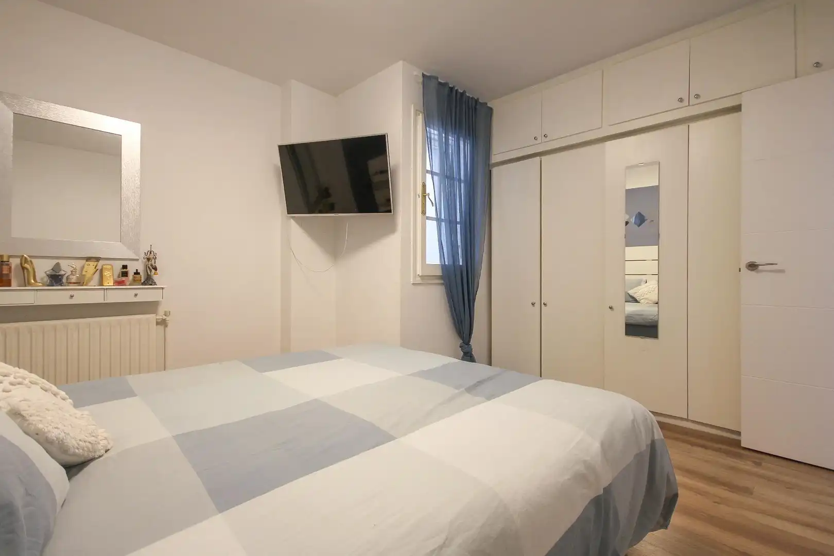 Habitación de Ático en venta en Cerdanyola del Vallès con Aire acondicionado, Calefacción y Jardín privado
