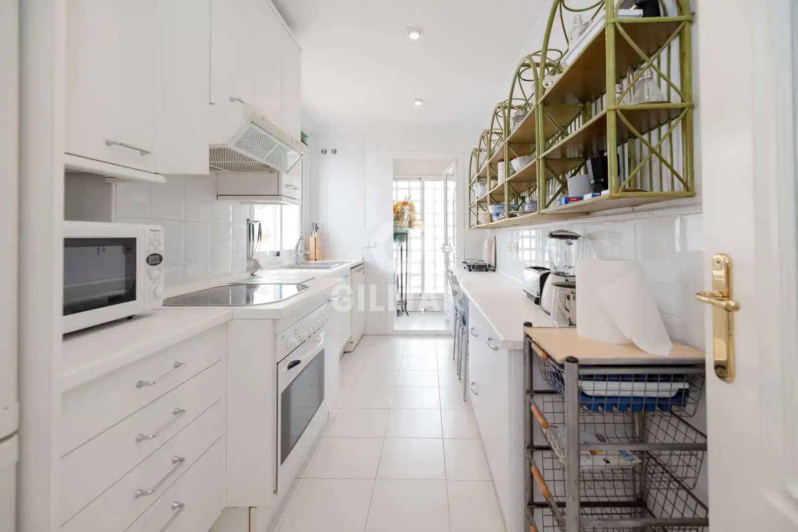 Cocina de Apartamento en venta en Marbella con Calefacción, Jardín privado y Trastero