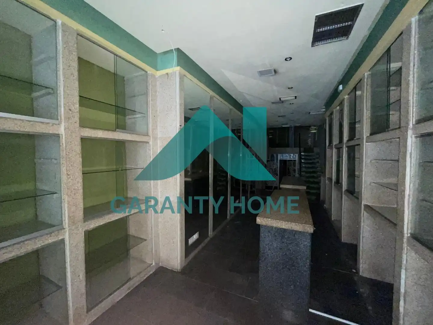 Local comercial en alquiler en Centro