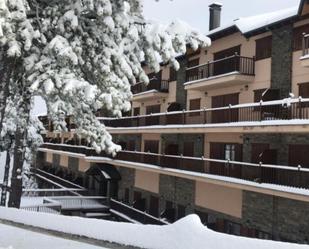 Vista exterior de Apartament en venda en La Coma i la Pedra amb Terrassa