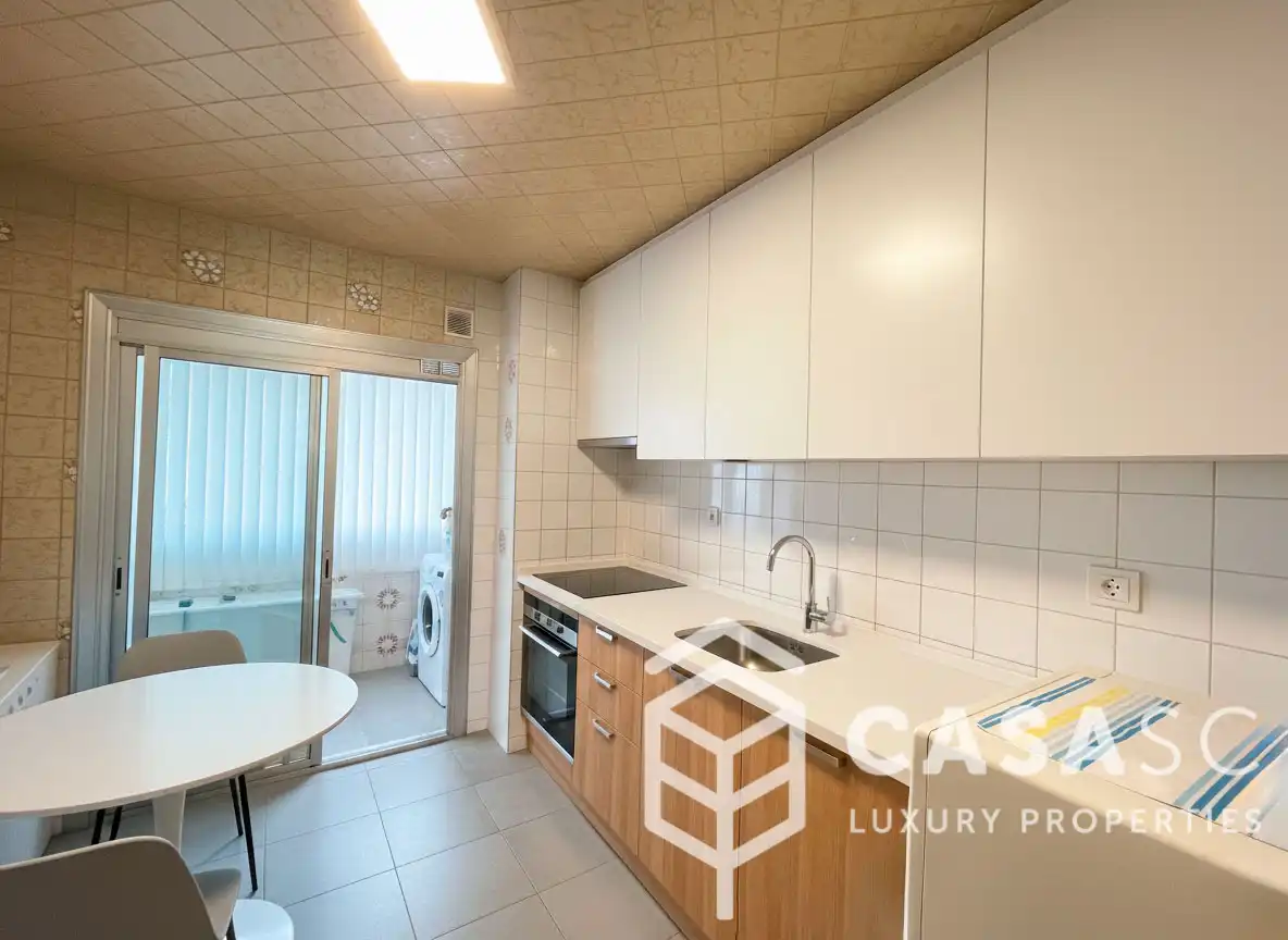 Cocina de Piso en venta en Cerdanyola del Vallès con Calefacción, Amueblado y Balcón