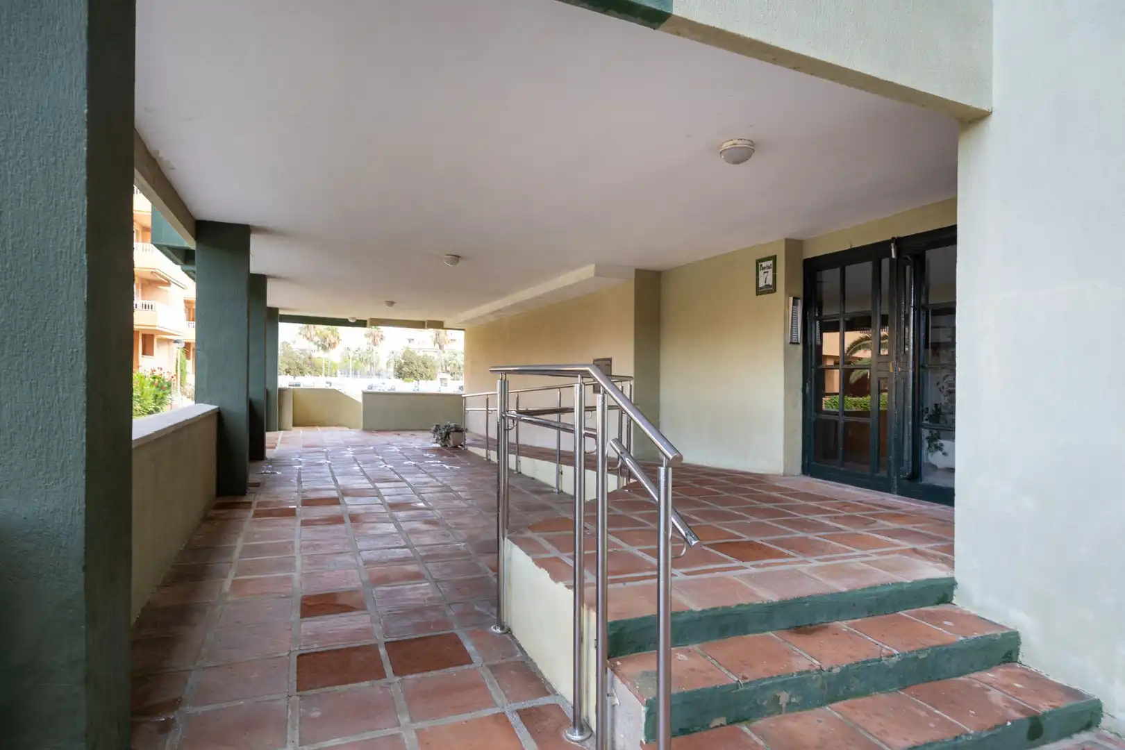 Maisonette zum Verkauf in Salobreña mit Klimaanlage, Heizung und Terrasse