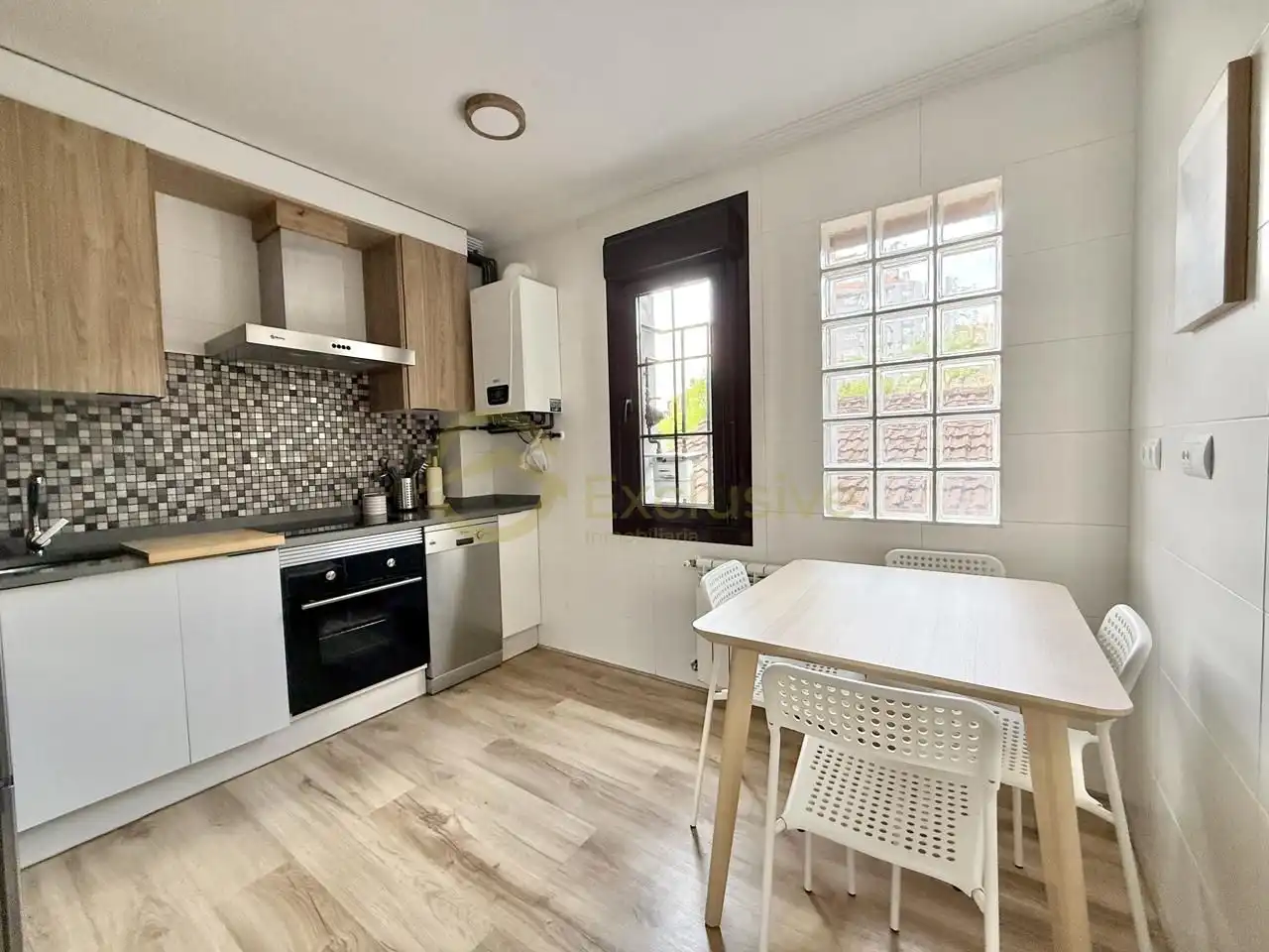Cocina de Casa o chalet en venta en Avilés con Calefacción, Parquet y Trastero