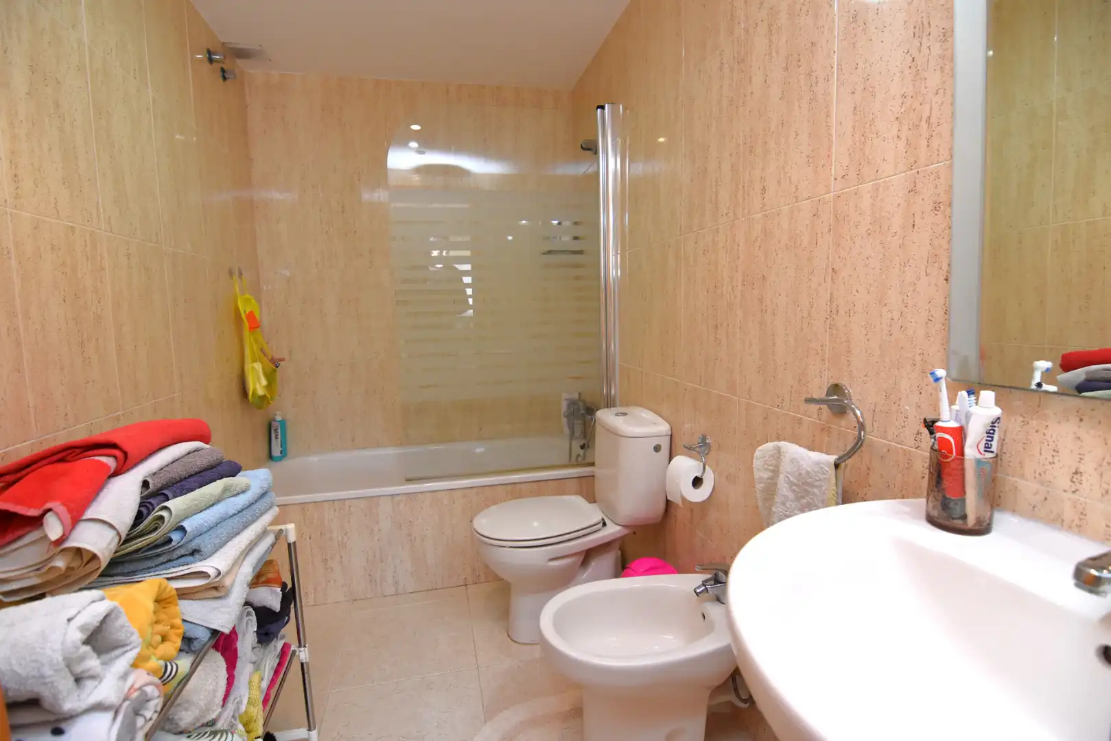 Baño de Casa adosada en venta en Calella con Aire acondicionado, Calefacción y Jardín privado