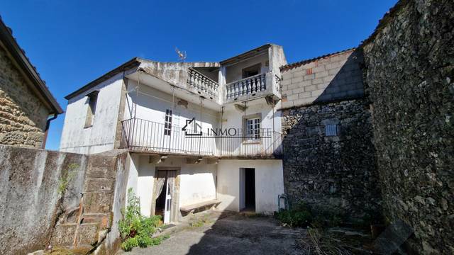 Casa-chalet en Venta en Cerdedo