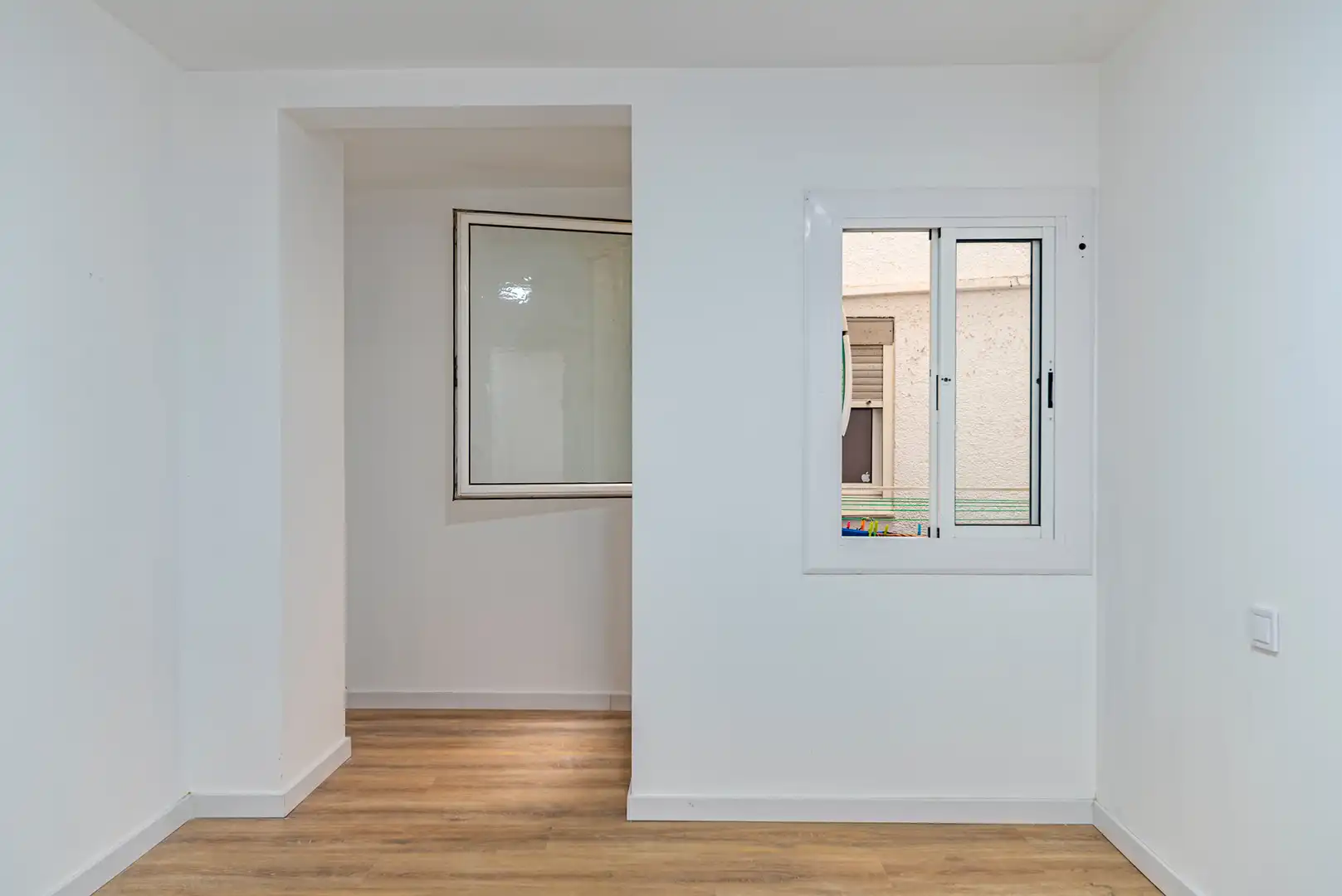 Flat for sale in L'Hospitalet de Llobregat  with Air Conditioner, Heating and Parquet flooring