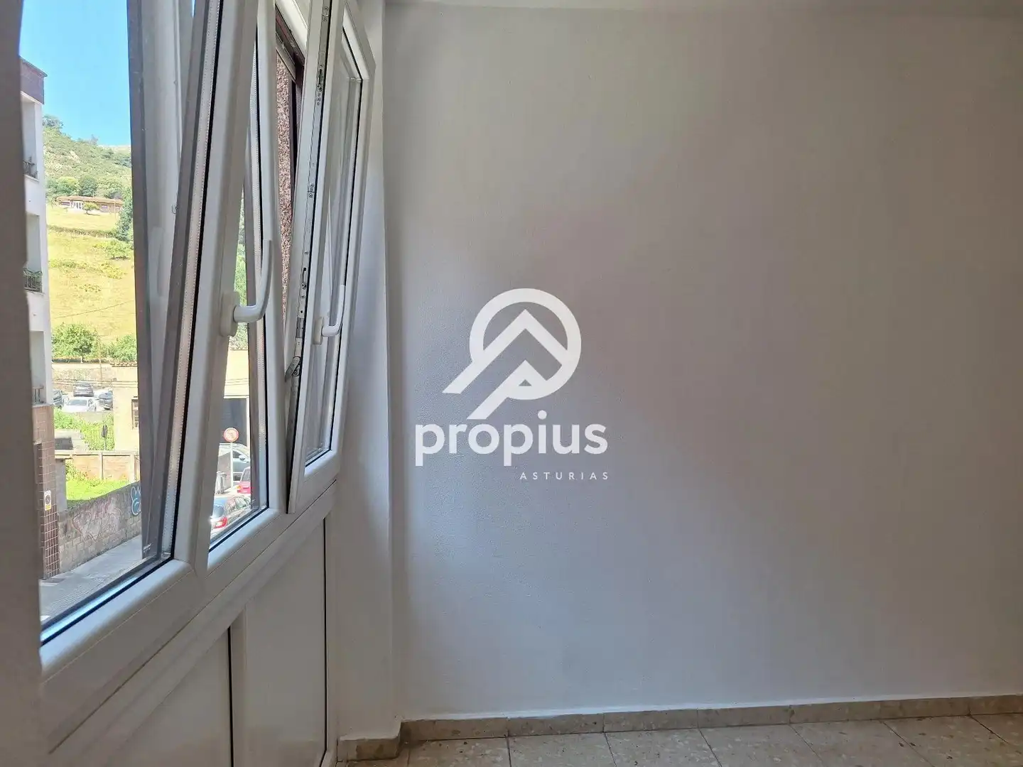 Piso en venta en Severo Ochoa, Parres