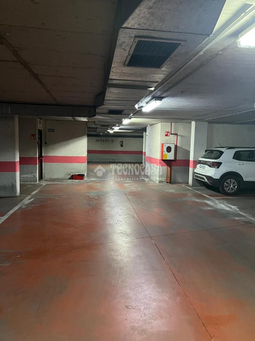 Parking of Garage for sale in  Madrid Capital