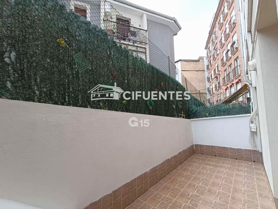 Vista exterior de Pis en venda en Donostia - San Sebastián  amb Calefacció i Terrassa